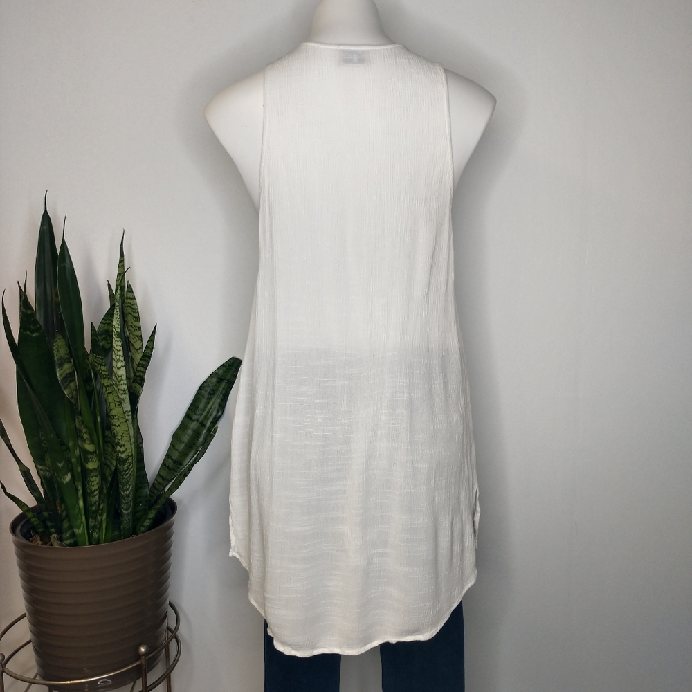 TU Show Me Your Mumu white button hi-low tank M - Picture 4 of 6